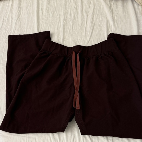 Women's espresso high waisted Livingston - petite scrub pants - Picture 2 of 9